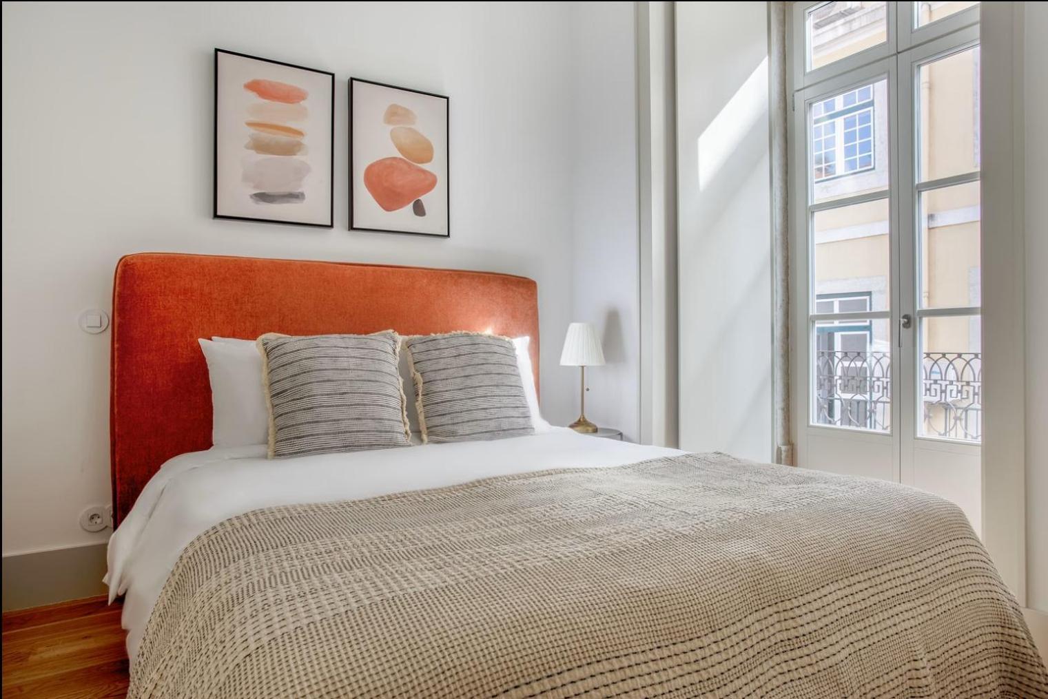 In Modern And Pleasant Shared Apartment, Santo Antonio Church In Homestay